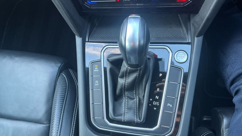 Volkswagen Passat 2.0 TDI EVO SCR R-Line 5dr DSG Diesel Estate